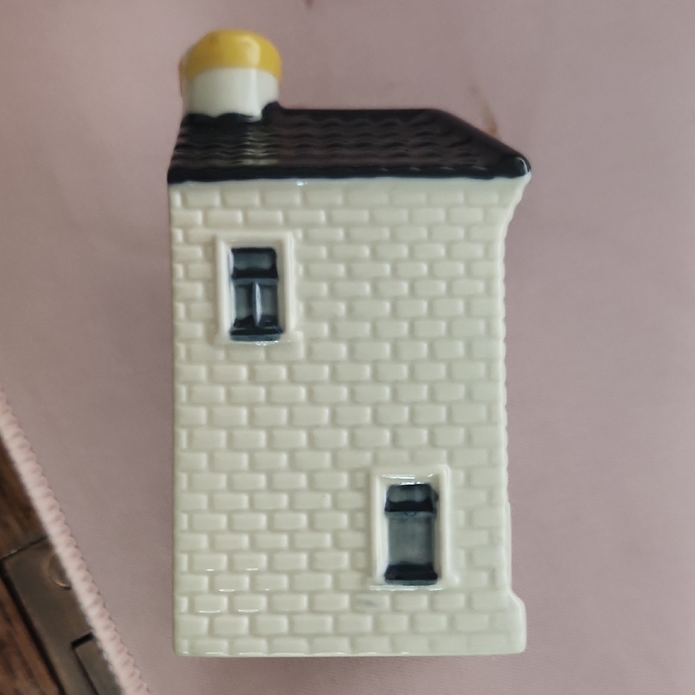 Blue Delft's Klm By Bols Miniture House 26 Figurine - Picture 4 of 6
